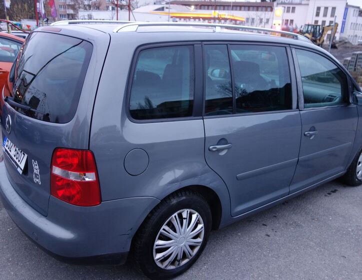Volkswagen Touran 6
