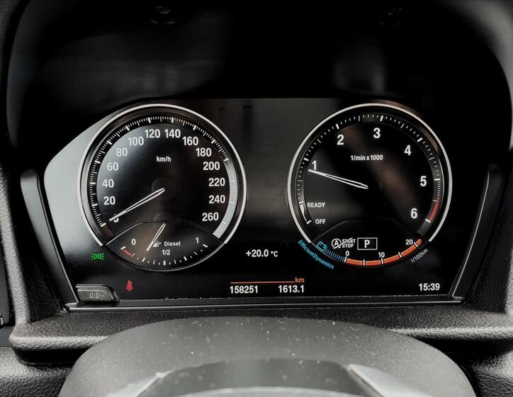 BMW Řada 2 23