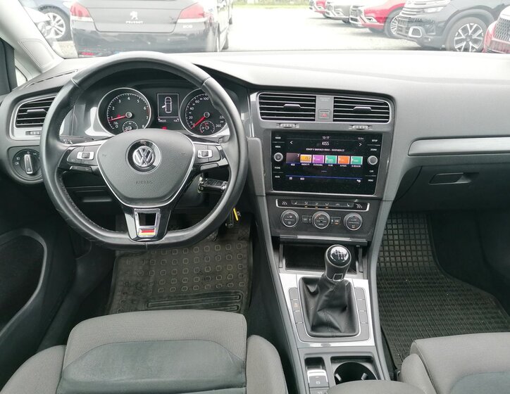 Volkswagen Golf 8