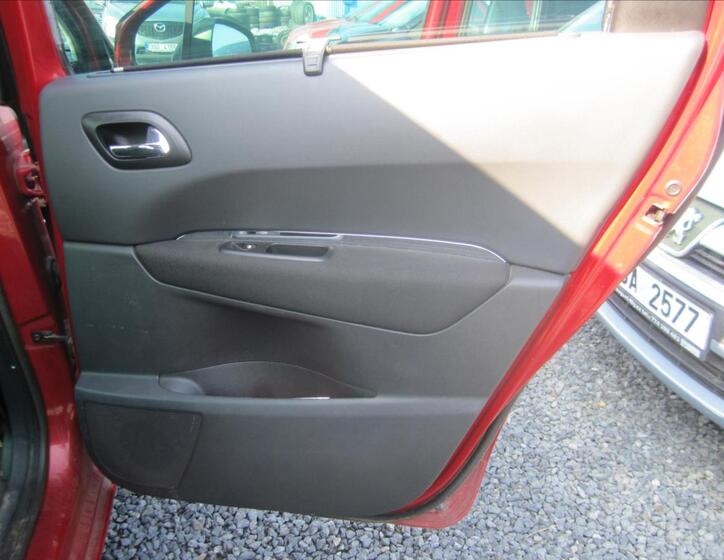 Peugeot 5008 26