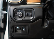 Dodge RAM 18