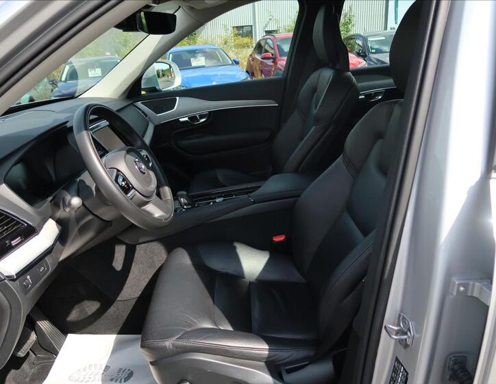Volvo XC90 12