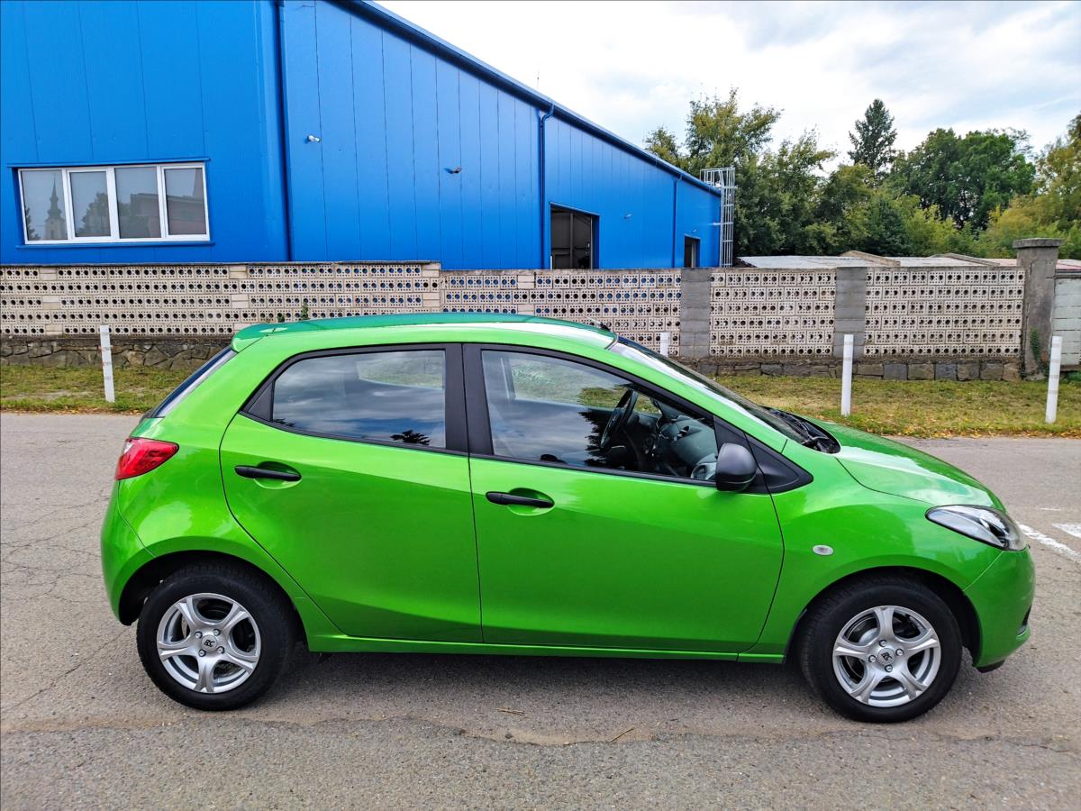 Mazda 2