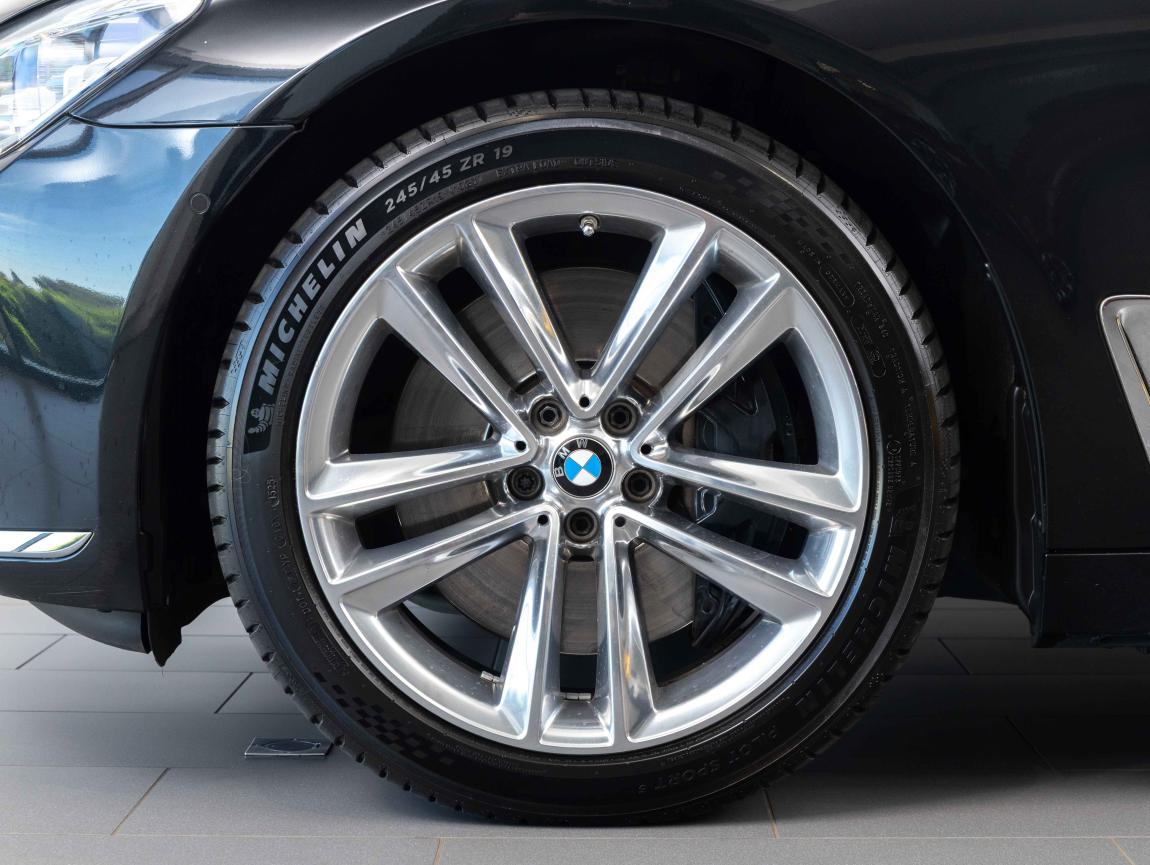 BMW Řada 7