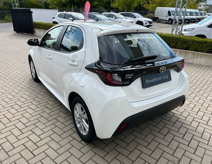 Toyota Yaris 4