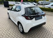 Toyota Yaris 4