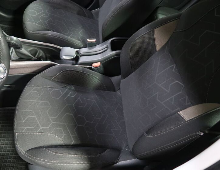 Peugeot 2008 9