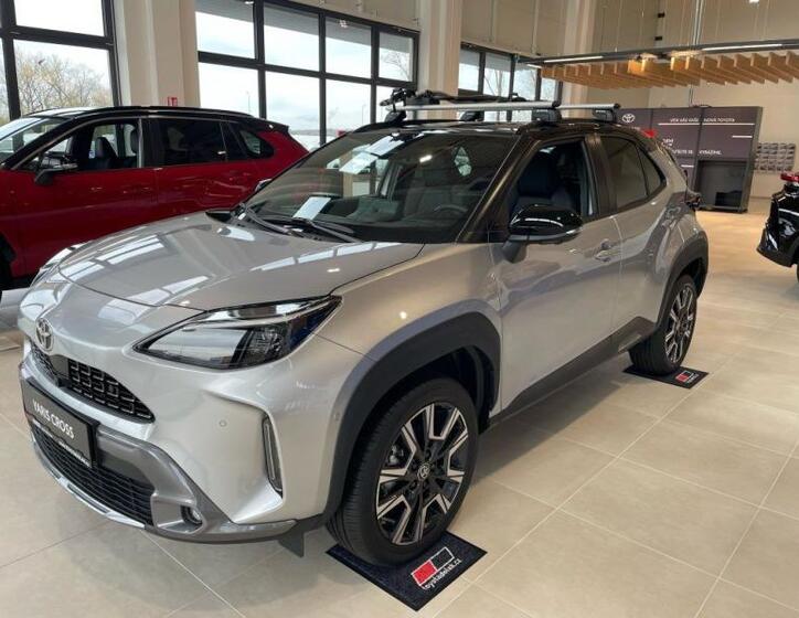 Toyota Yaris Cross 2