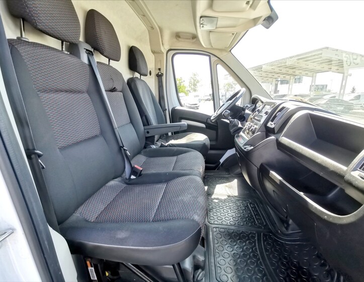 Peugeot Boxer 7