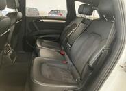 Audi Q7 21