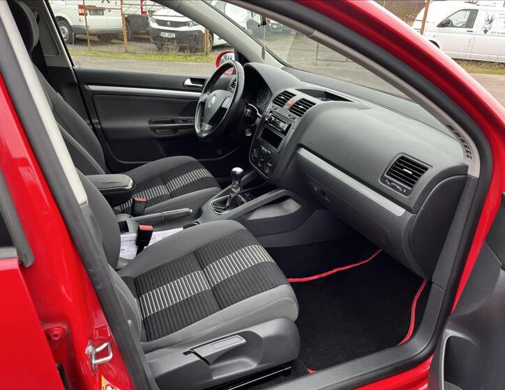 Volkswagen Golf 10
