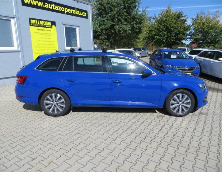 Škoda Superb 9