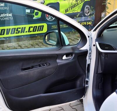 Peugeot 207 28