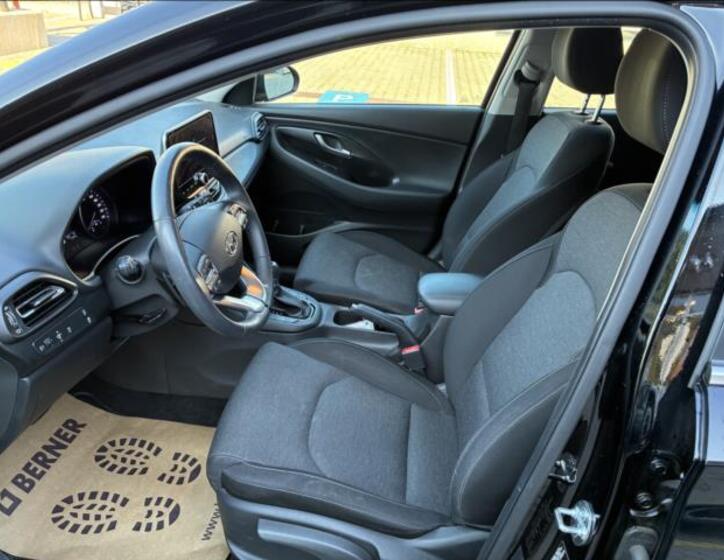 Hyundai i30 11