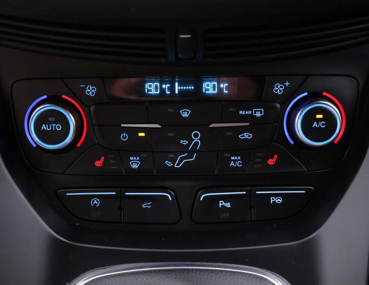 Ford Kuga 31