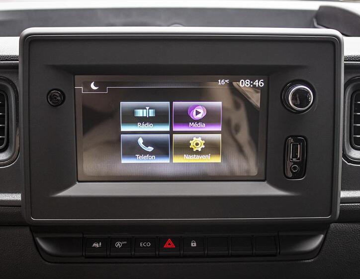 Nissan NV400 37