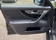 Infiniti QX70 17