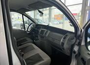 Nissan Primastar 8