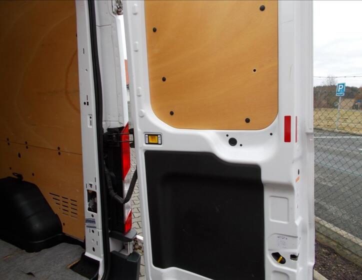 Ford Transit 17