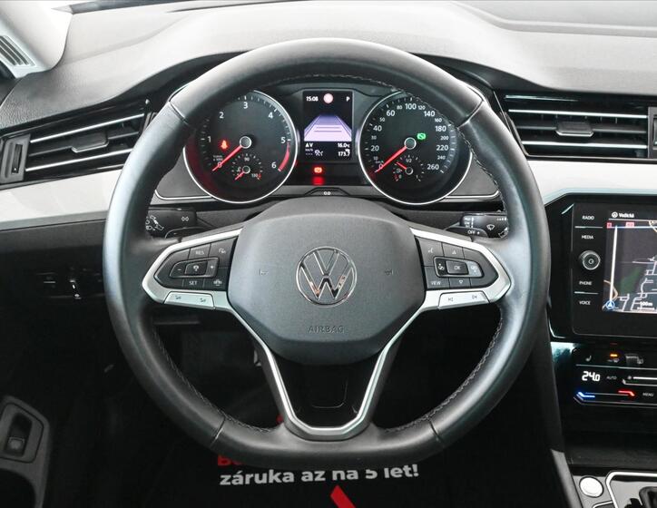 Volkswagen Passat 16