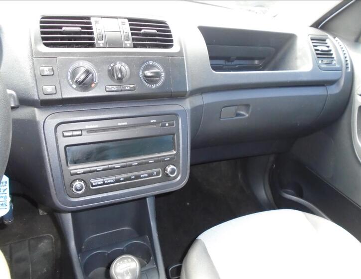 Škoda Roomster 24