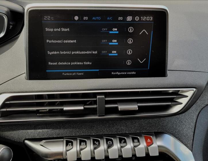 Peugeot 5008 30