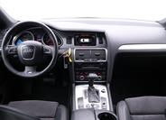 Audi Q7 30