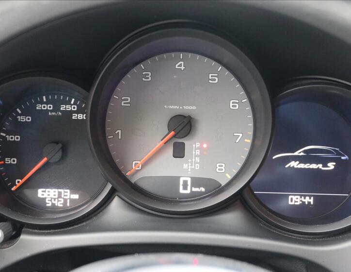 Porsche Macan 29