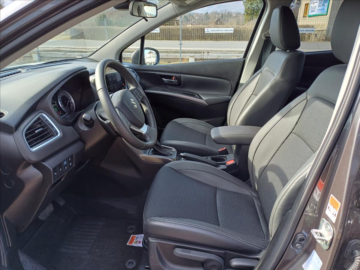 Suzuki S-Cross