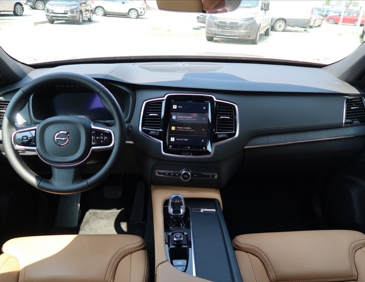 Volvo XC90 12