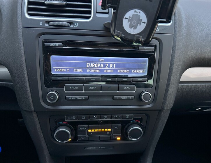 Volkswagen Golf 21
