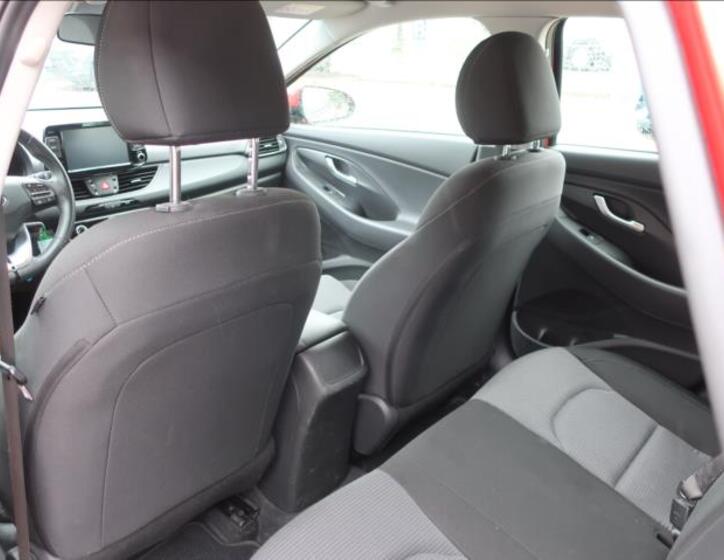 Hyundai i30 12