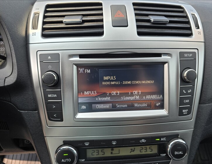 Toyota Avensis 24