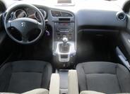 Peugeot 5008 14