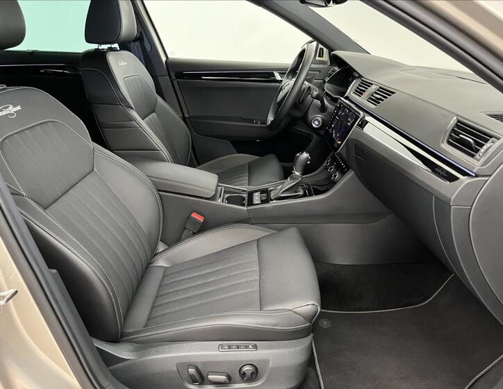Škoda Superb 23