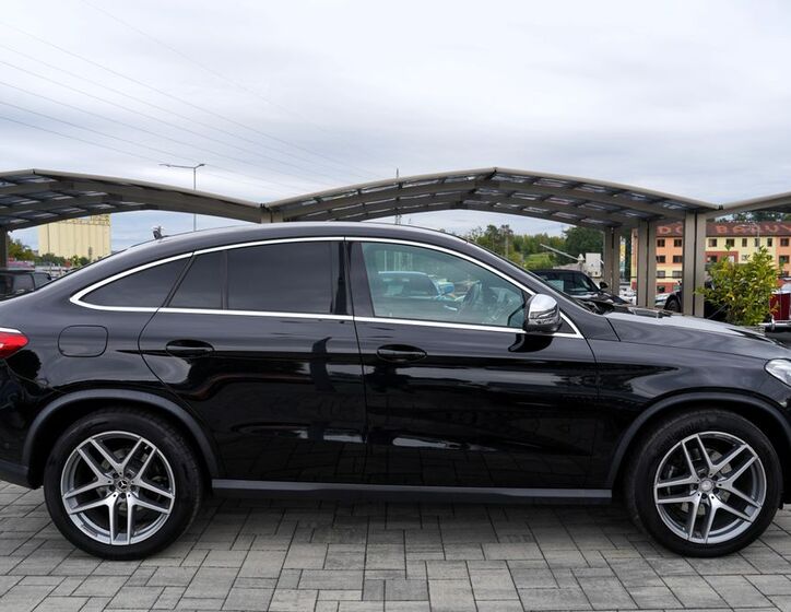 Mercedes-Benz GLE 8