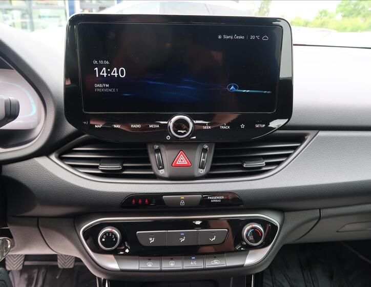 Hyundai i30 14