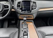Volvo XC90 15