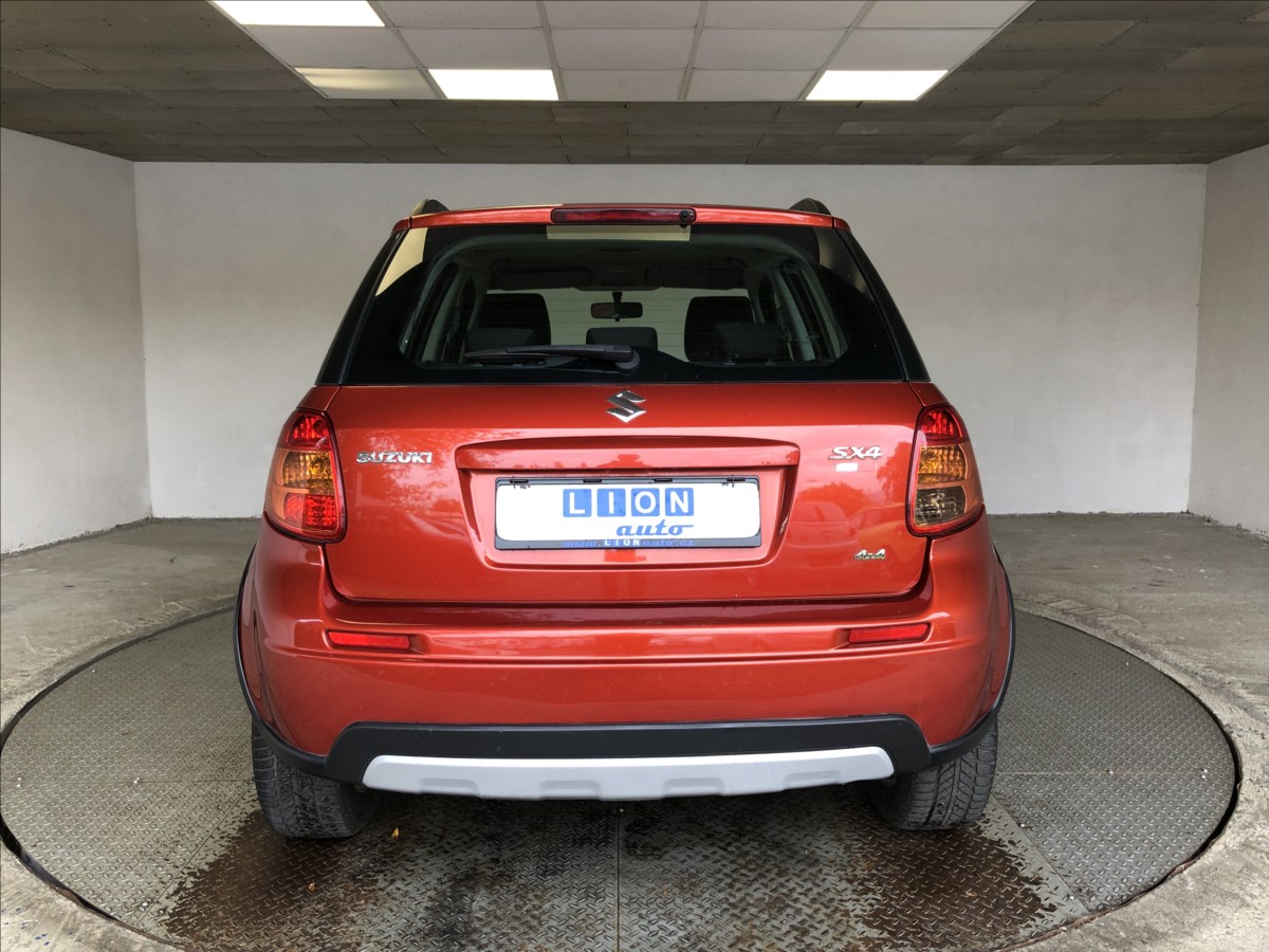 Suzuki SX4