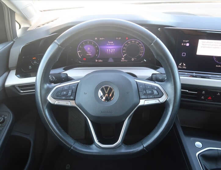 Volkswagen Golf 21