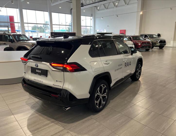 Toyota RAV4 5