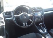 Volkswagen Golf 32