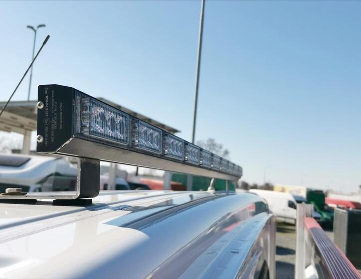 Mercedes-Benz Sprinter 32