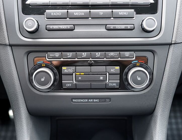 Volkswagen Golf 34