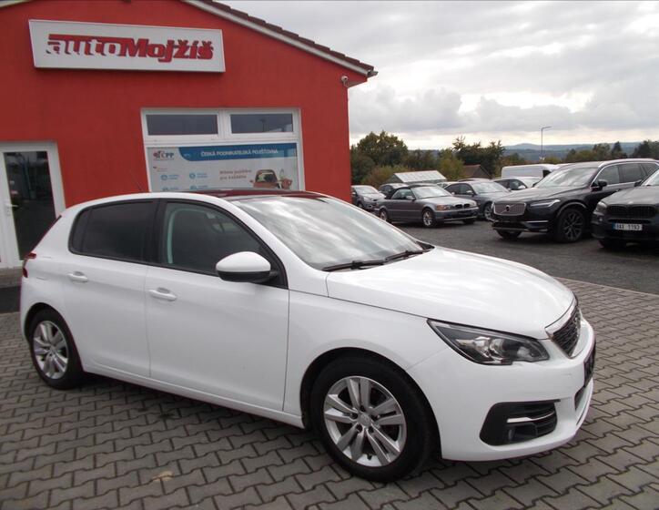 Peugeot 308 8