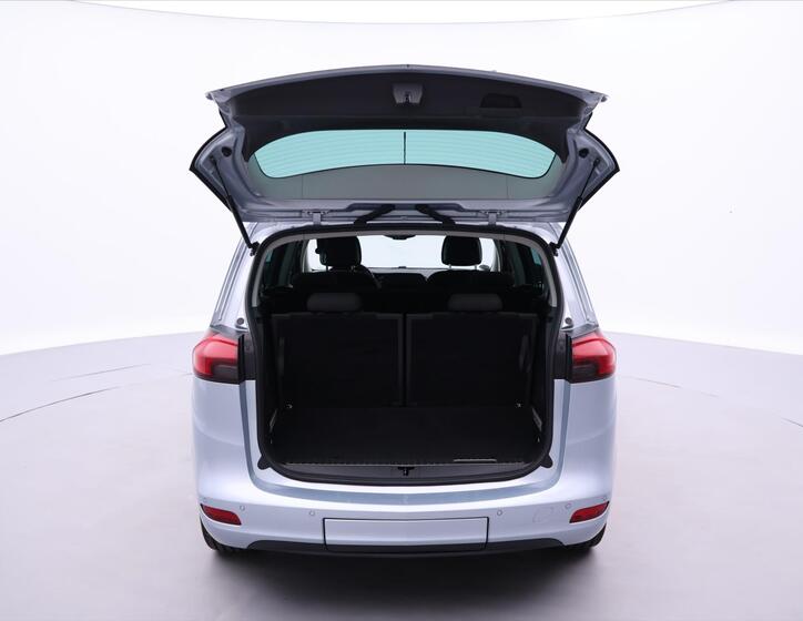 Opel Zafira 9
