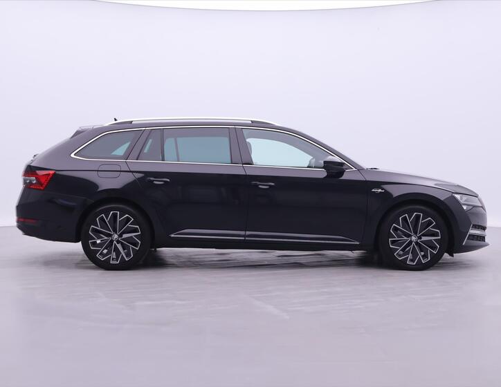 Škoda Superb 8