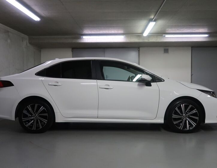 Toyota Corolla 4