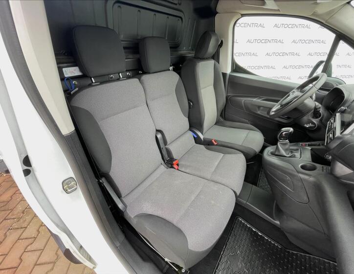 Opel Combo 21