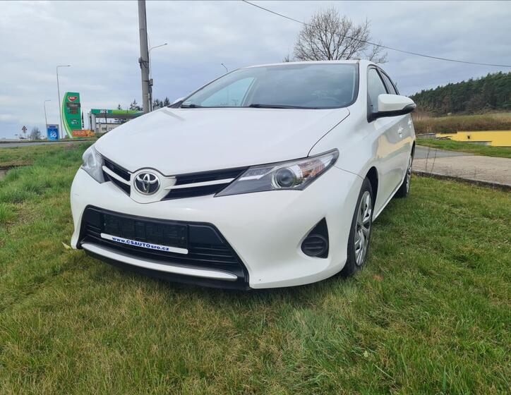 Toyota Auris 3